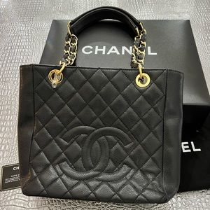 CHANEL Bag. 100% Authentic
